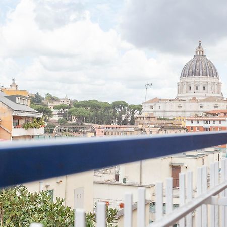 Le Terrazze Del Duca San Pietro Guesthouse Рим Екстериор снимка