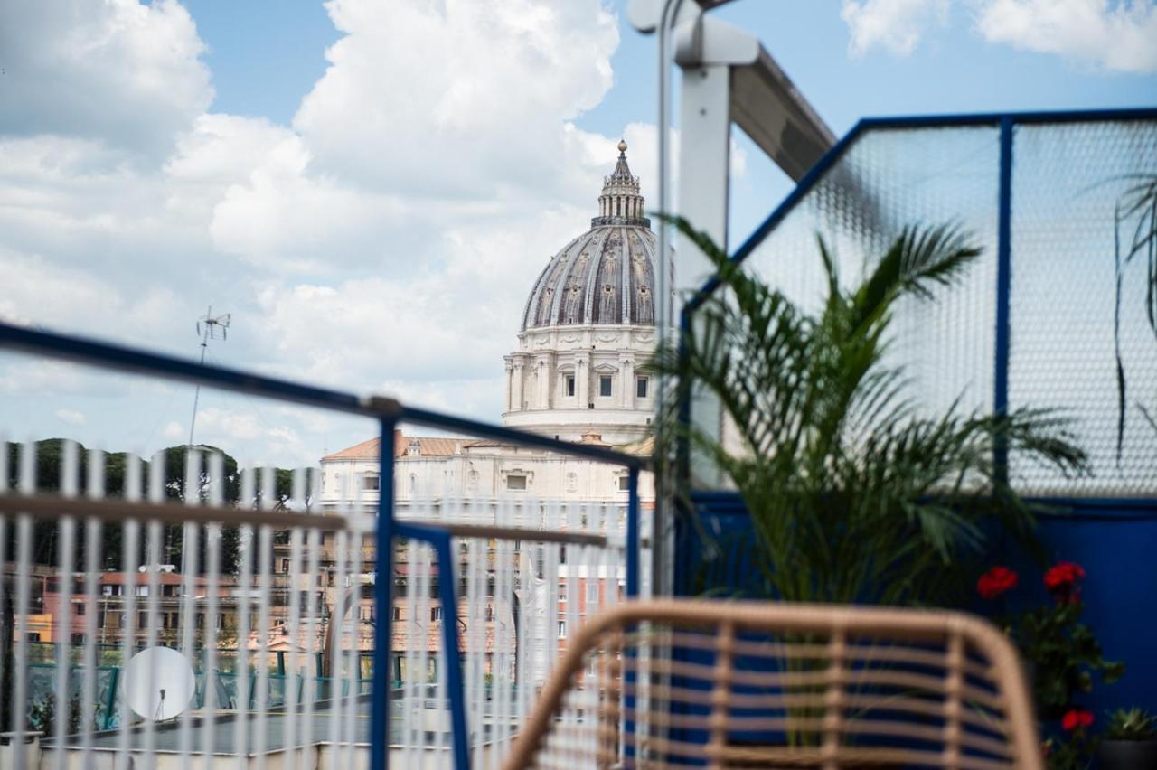 Le Terrazze Del Duca San Pietro Guesthouse Рим Екстериор снимка
